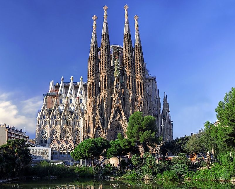 holy-places-in-spain-easter-processions