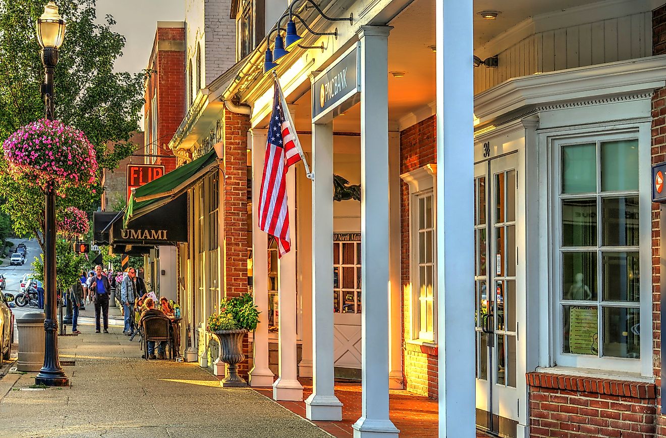 These 9 Towns In Ohio Have Bustling Main Streets WorldAtlas