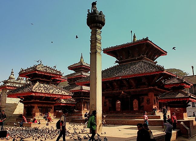 1024px-durbar-square-kathmandu-nepal-feb-2013-8510693717.jpg