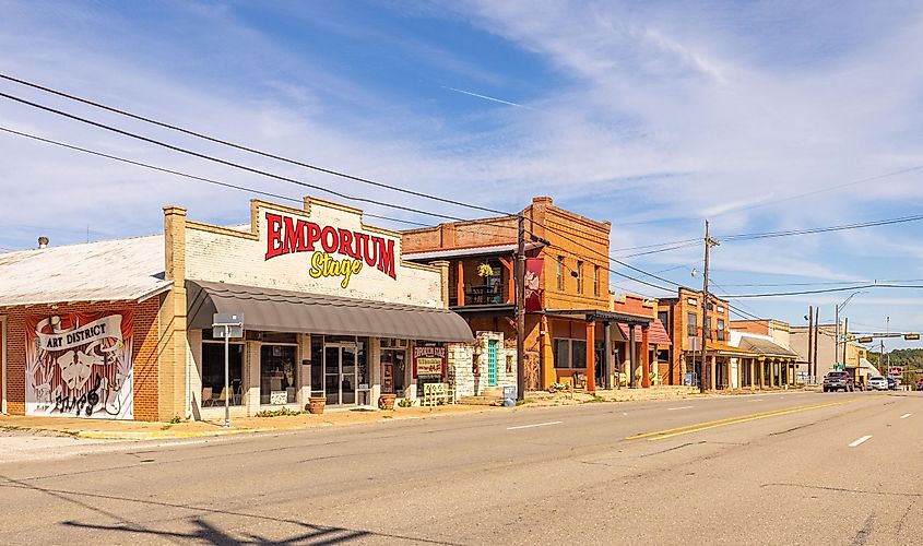 Woodville, Texas: The old business district on US HWY 190