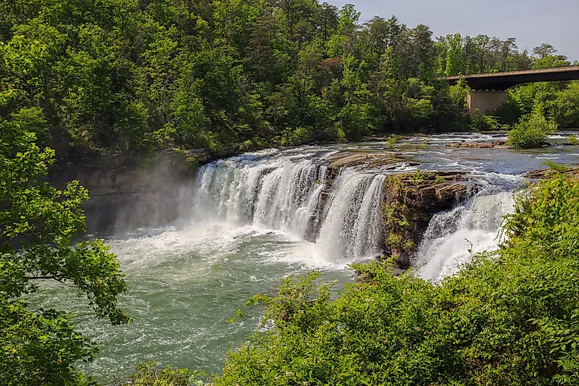 Little River Falls in Little River Canyon National Preserve, Alabama