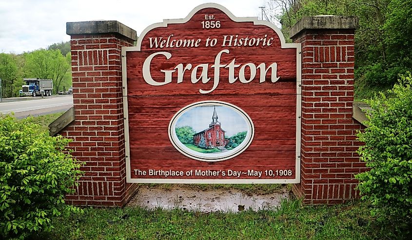 Welcome to Historic Grafton The Birthplace of Mother's Day sign