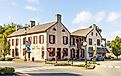 The Old Talbott Tavern in Bardstwon, Kentucky. Editorial credit: Ryan_hoel / Shutterstock.com.