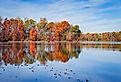 Lake Little Brittle in Warrenton, VA in autumn. 