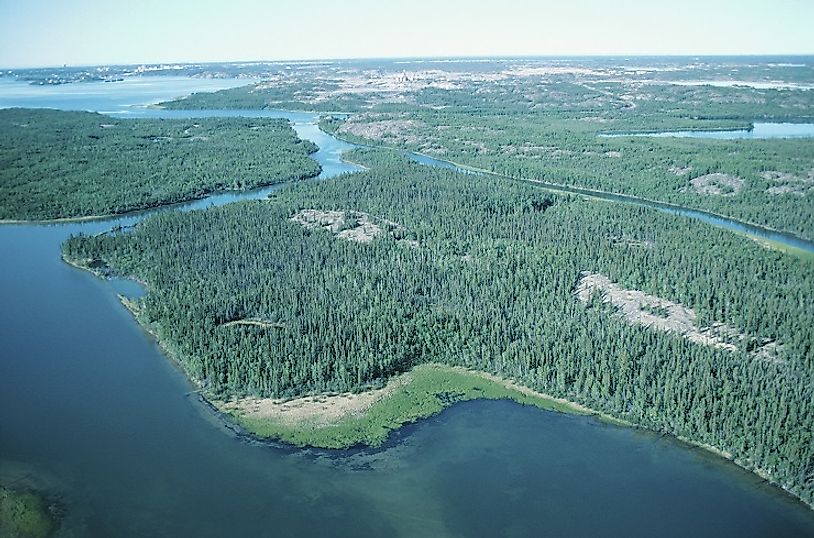 how-big-is-great-slave-lake-worldatlas