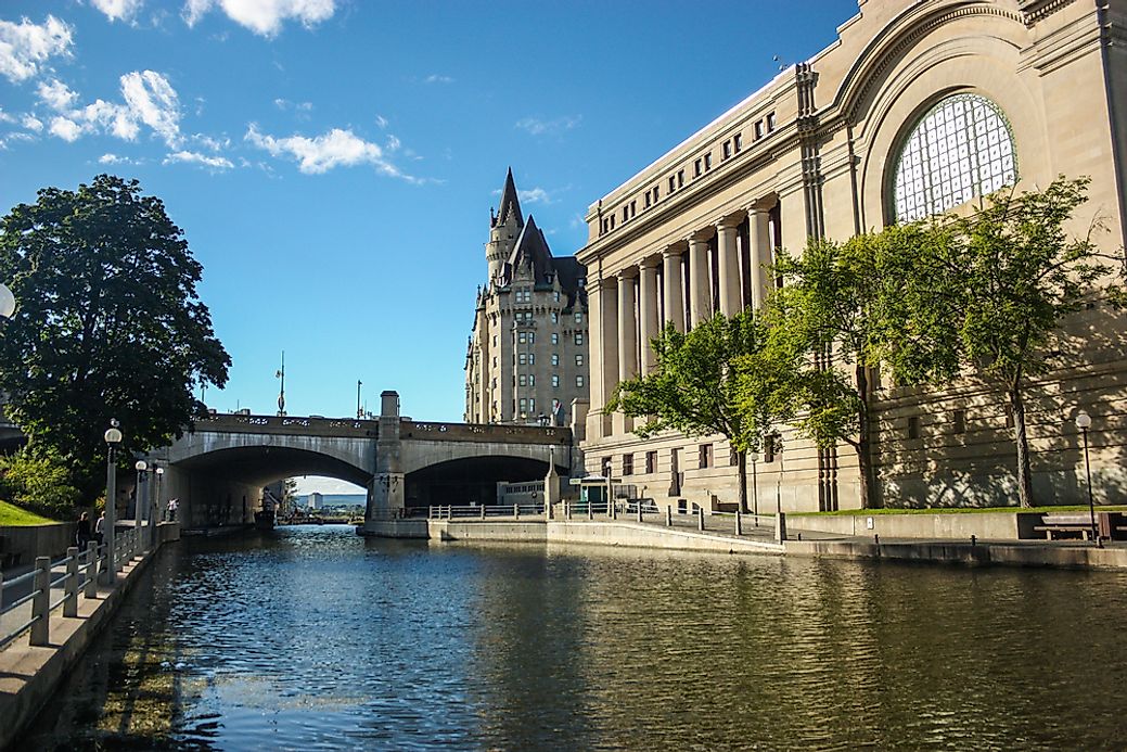 What Are The Differences Between A River And A Canal? - WorldAtlas.com