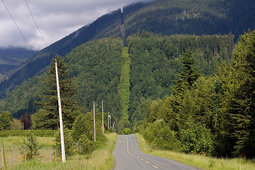 the-49th-parallel-the-line-between-the-us-and-canada-worldatlas