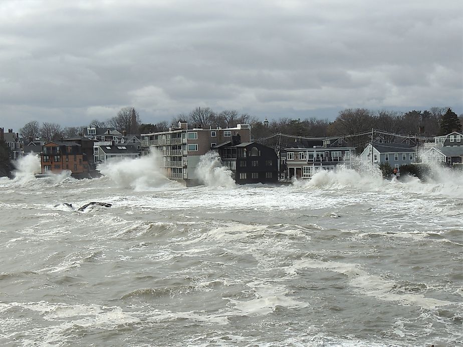 What is a Storm Surge? - WorldAtlas.com