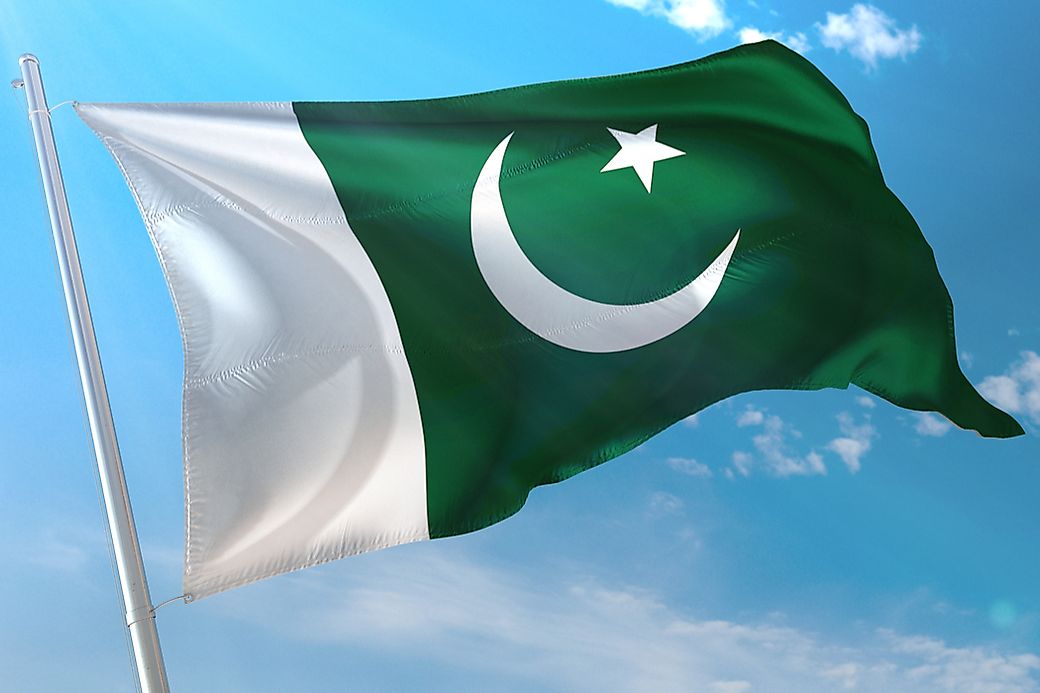 What Do The Colors And Symbols Of The Flag Of Pakistan Mean 