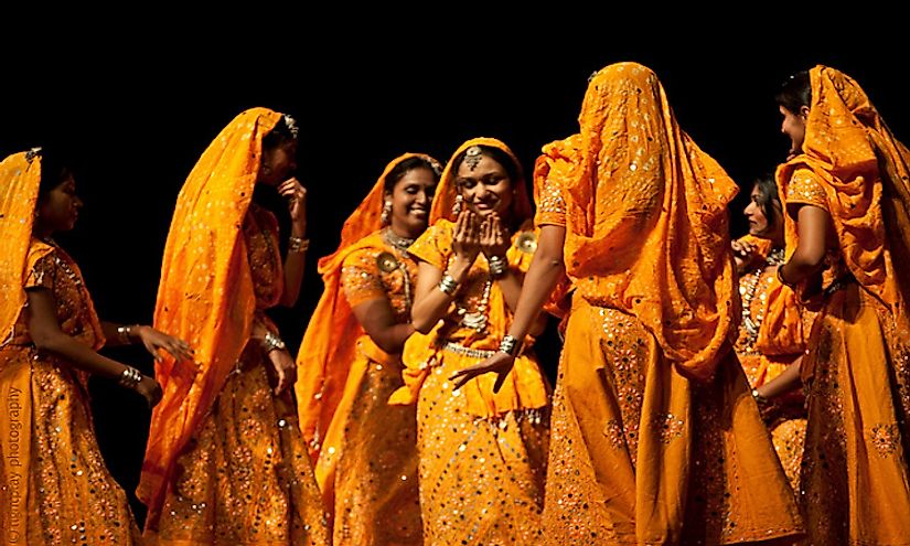 What Are The Traditional Dresses Of India WorldAtlas