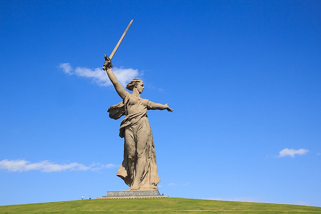 the-world-s-tallest-statues-of-women-worldatlas