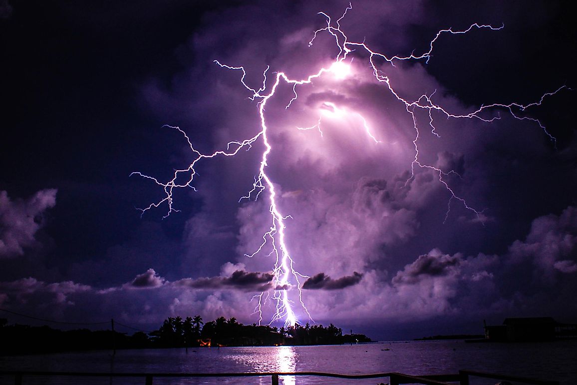 The Beacon of Maracaibo: The Home Of The Lightning Storms - WorldAtlas.com