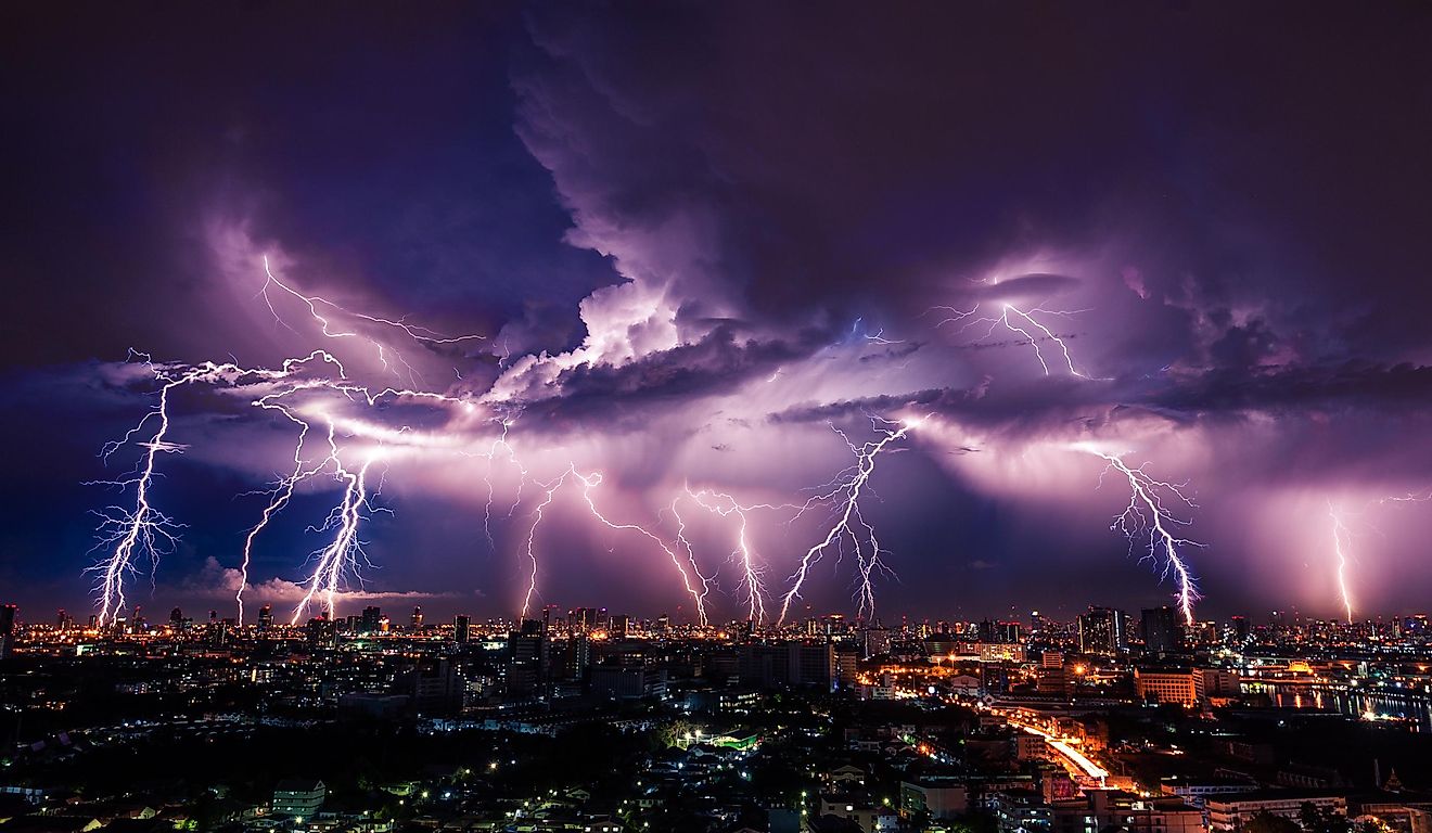 What Causes A Thunderstorm? - WorldAtlas