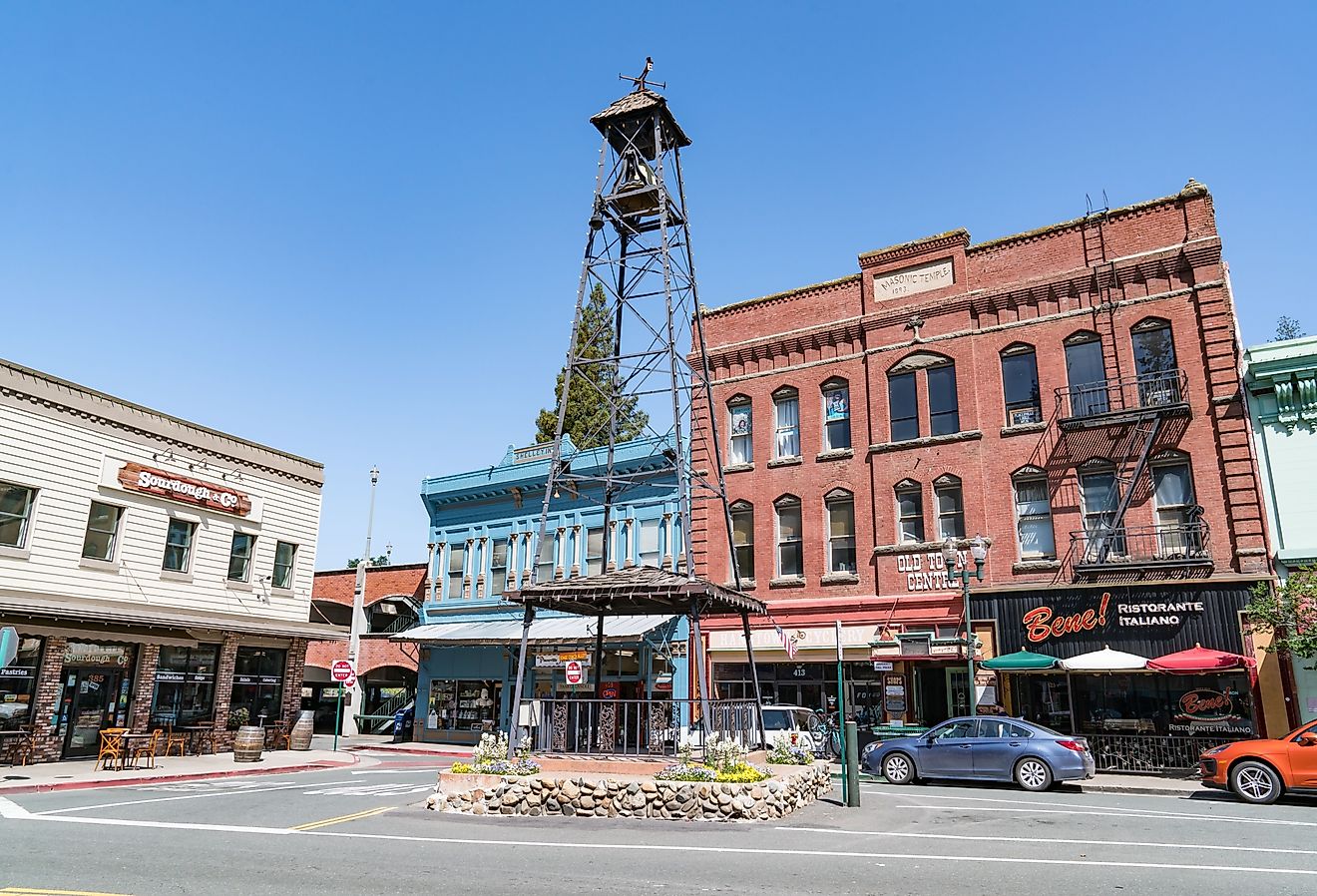 7 Must-See Historic Towns in Northern California - WorldAtlas