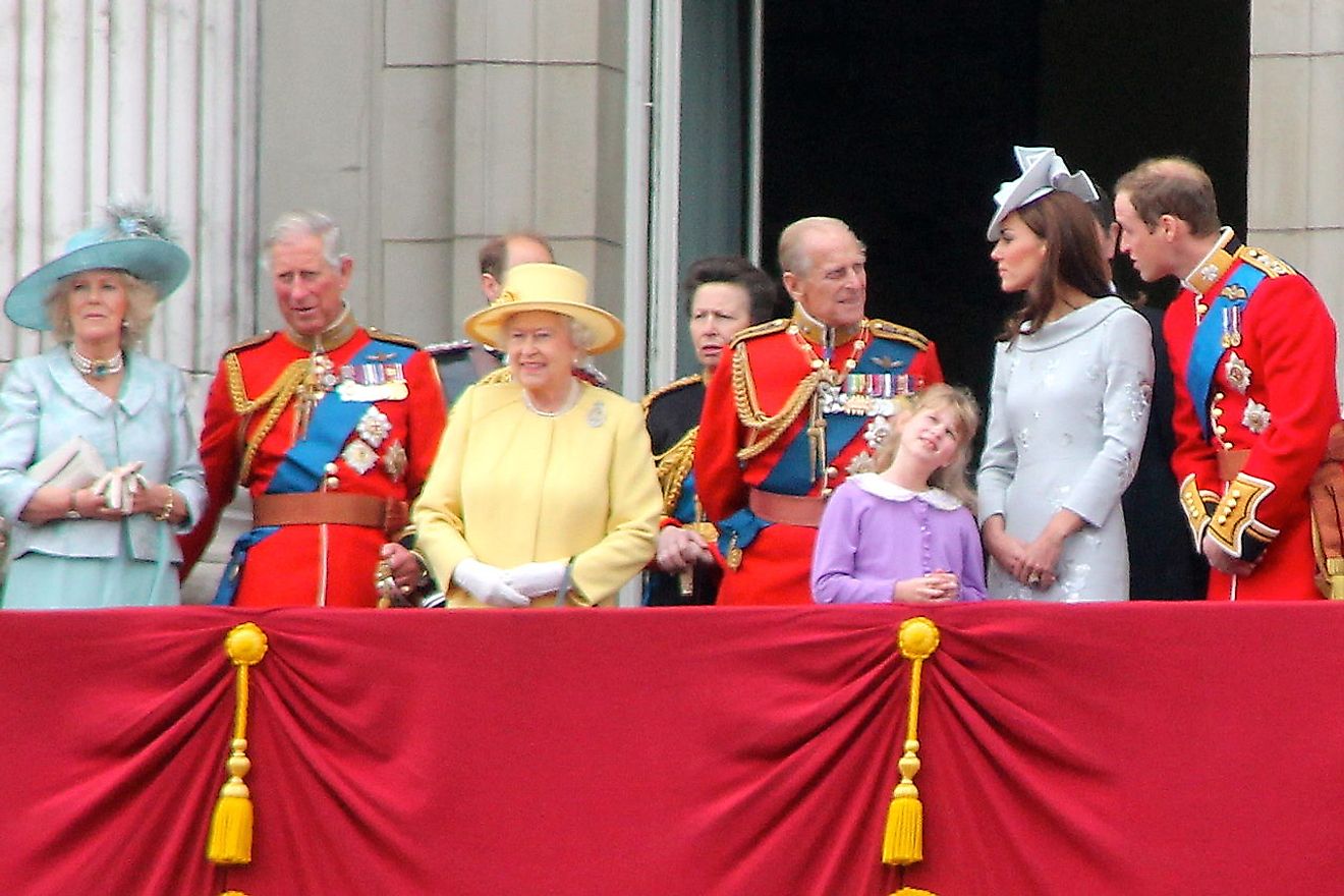 Crown Of Queen Elizabeth Ii British Monarchs Longest Reigning Royal 