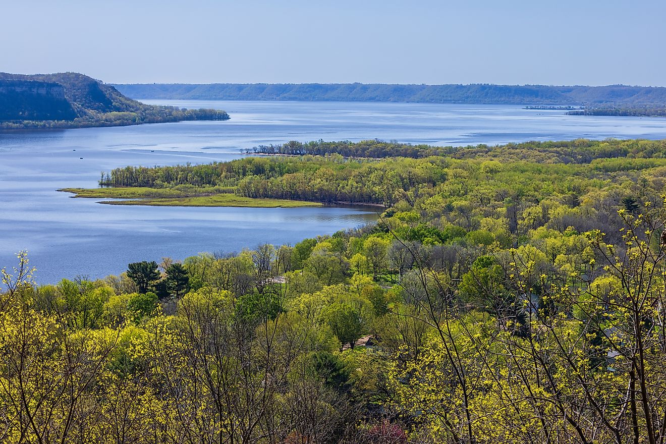 11 Relaxing Mississippi Towns