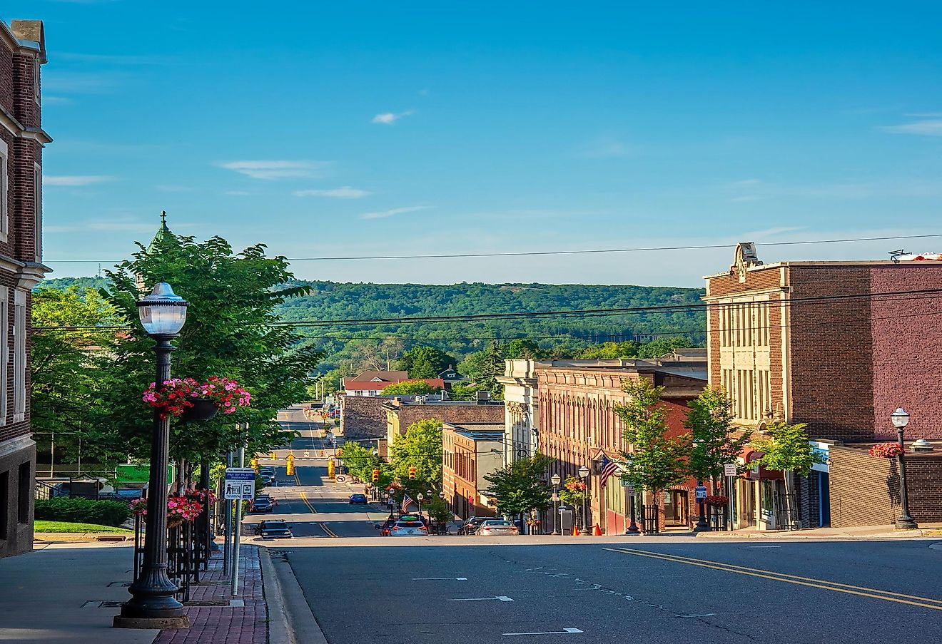 7 Best Small Towns to Retire in Michigan in 2024 - WorldAtlas