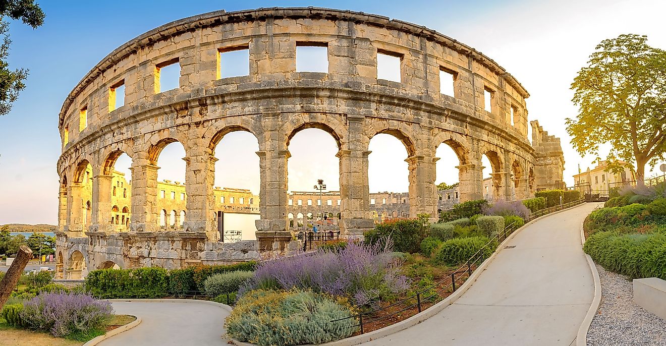 6 Amphitheaters Of Ancient Rome - WorldAtlas