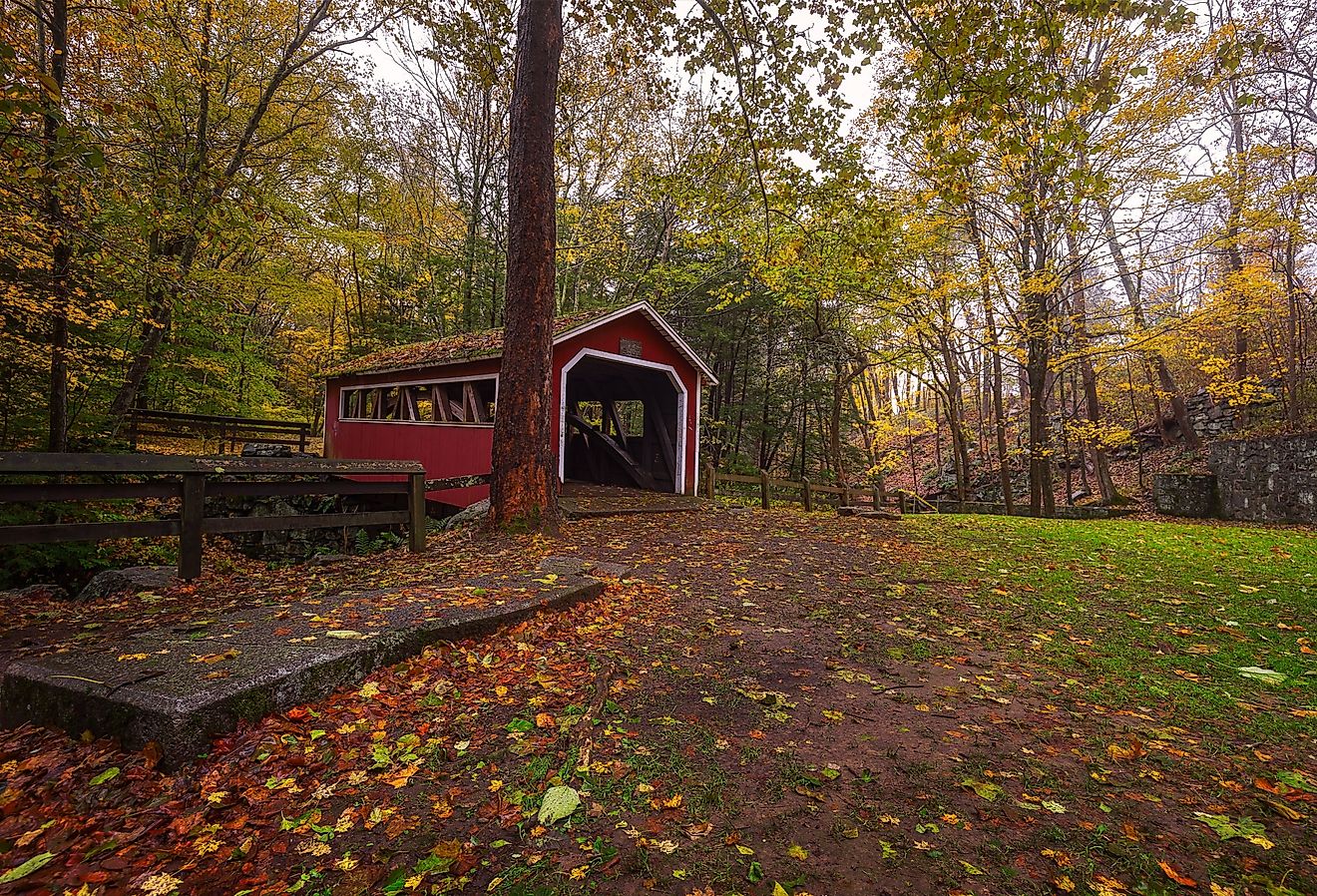 9 Best Small Towns To Retire In Connecticut In 2024 WorldAtlas   Shutterstock 1332514763 1 