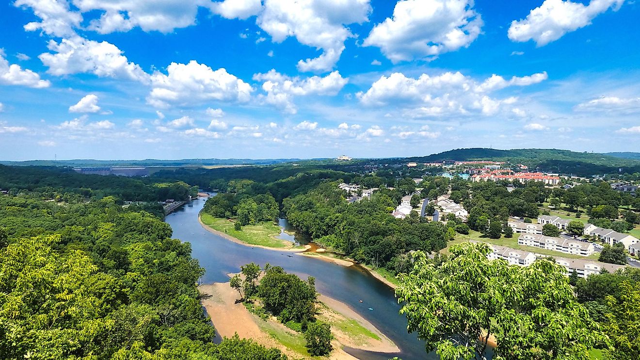 8 Top-Ranked Towns In The Ozarks For Retirees - WorldAtlas