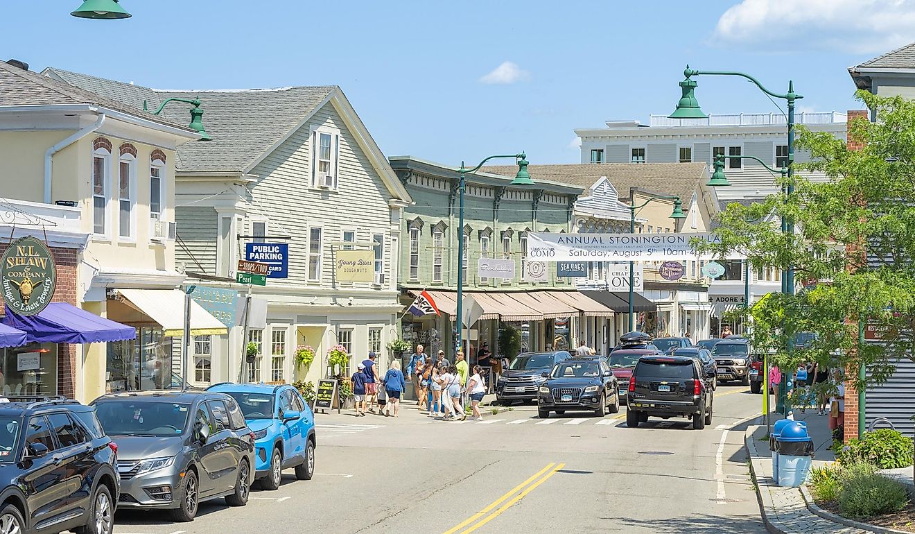 7 Best Towns In Connecticut To Visit In 2024 WorldAtlas   Shutterstock 2349925797 