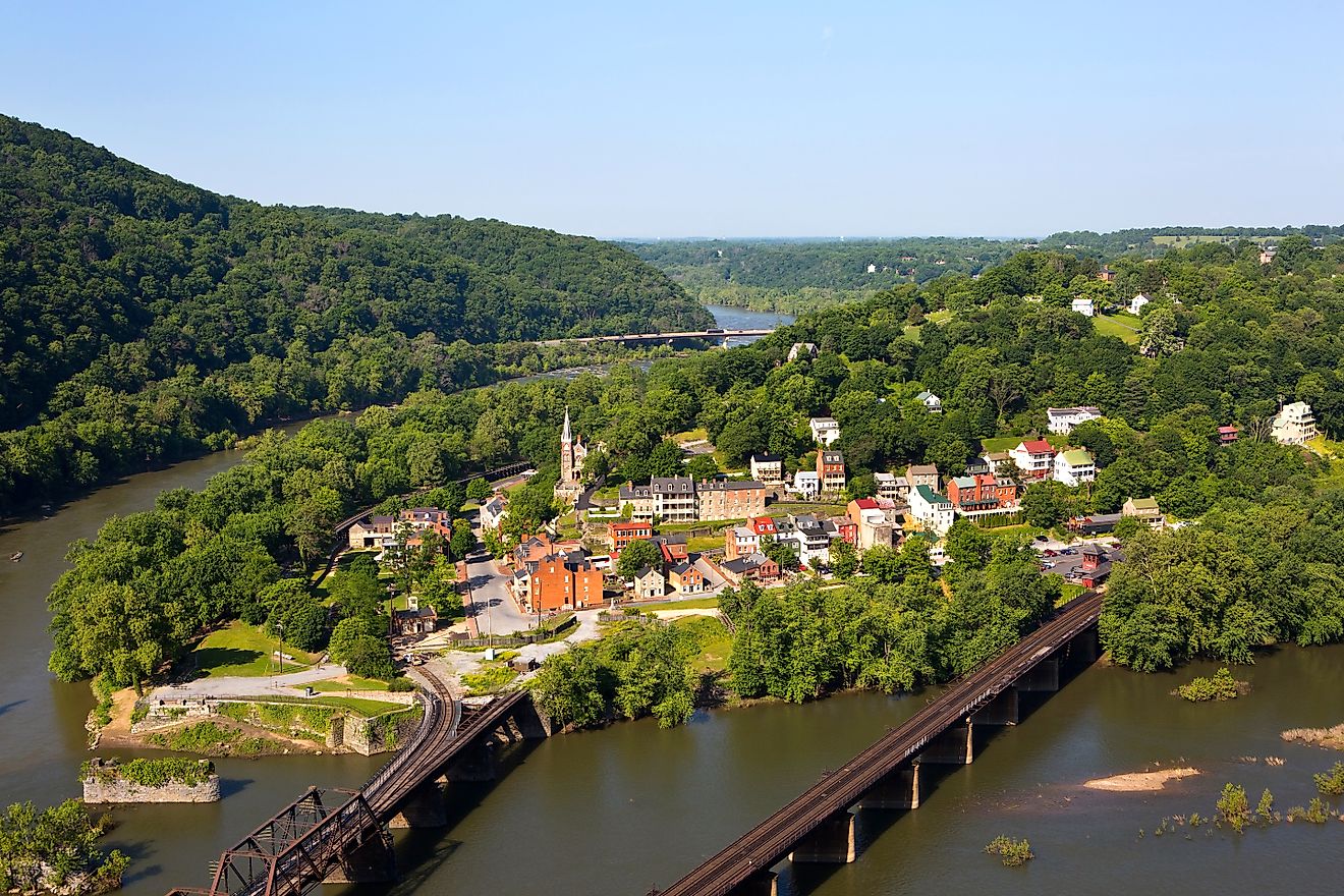 8 Darling Small Towns In West Virginia - WorldAtlas