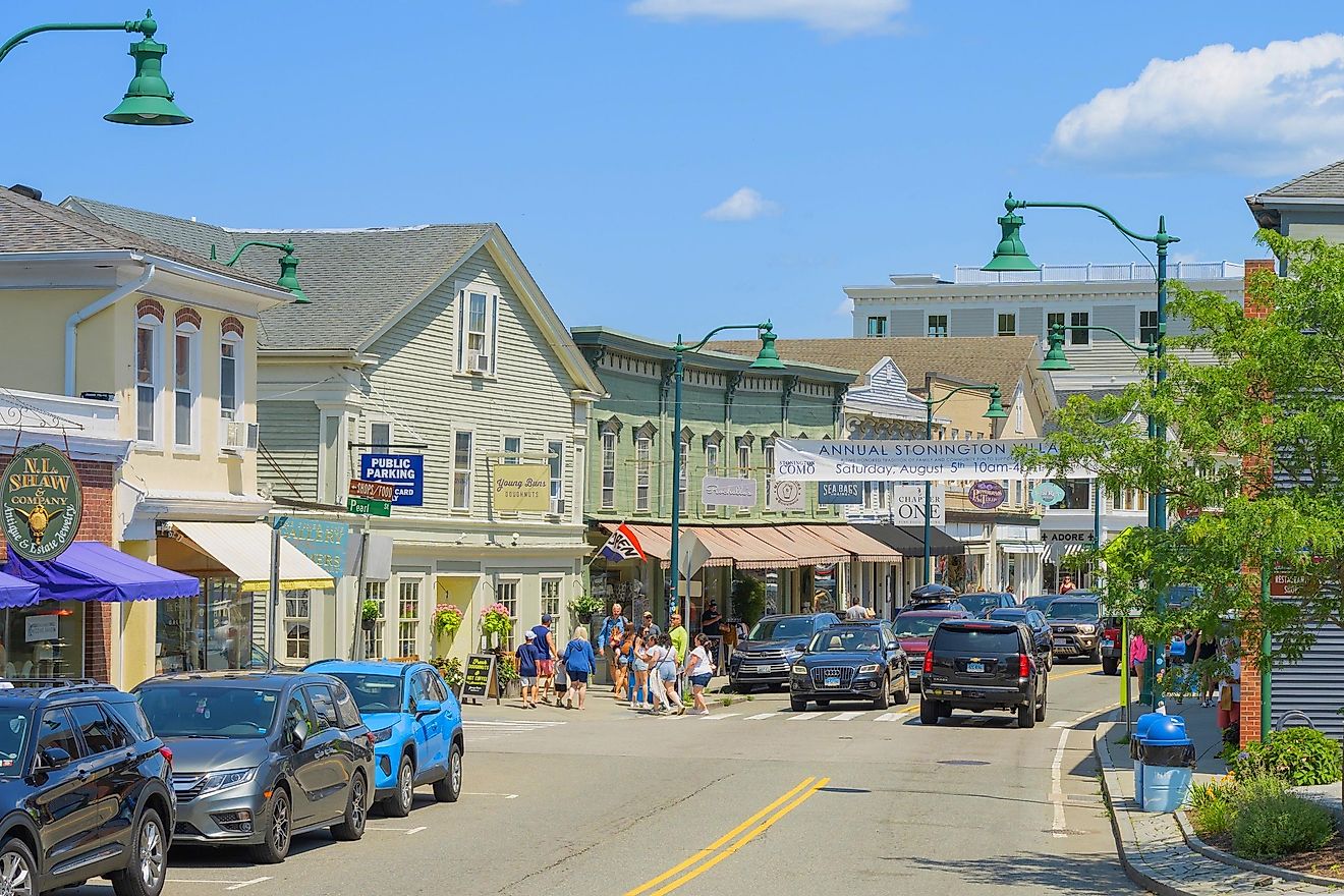 7 Unforgettable Small Towns to Visit in Connecticut - WorldAtlas