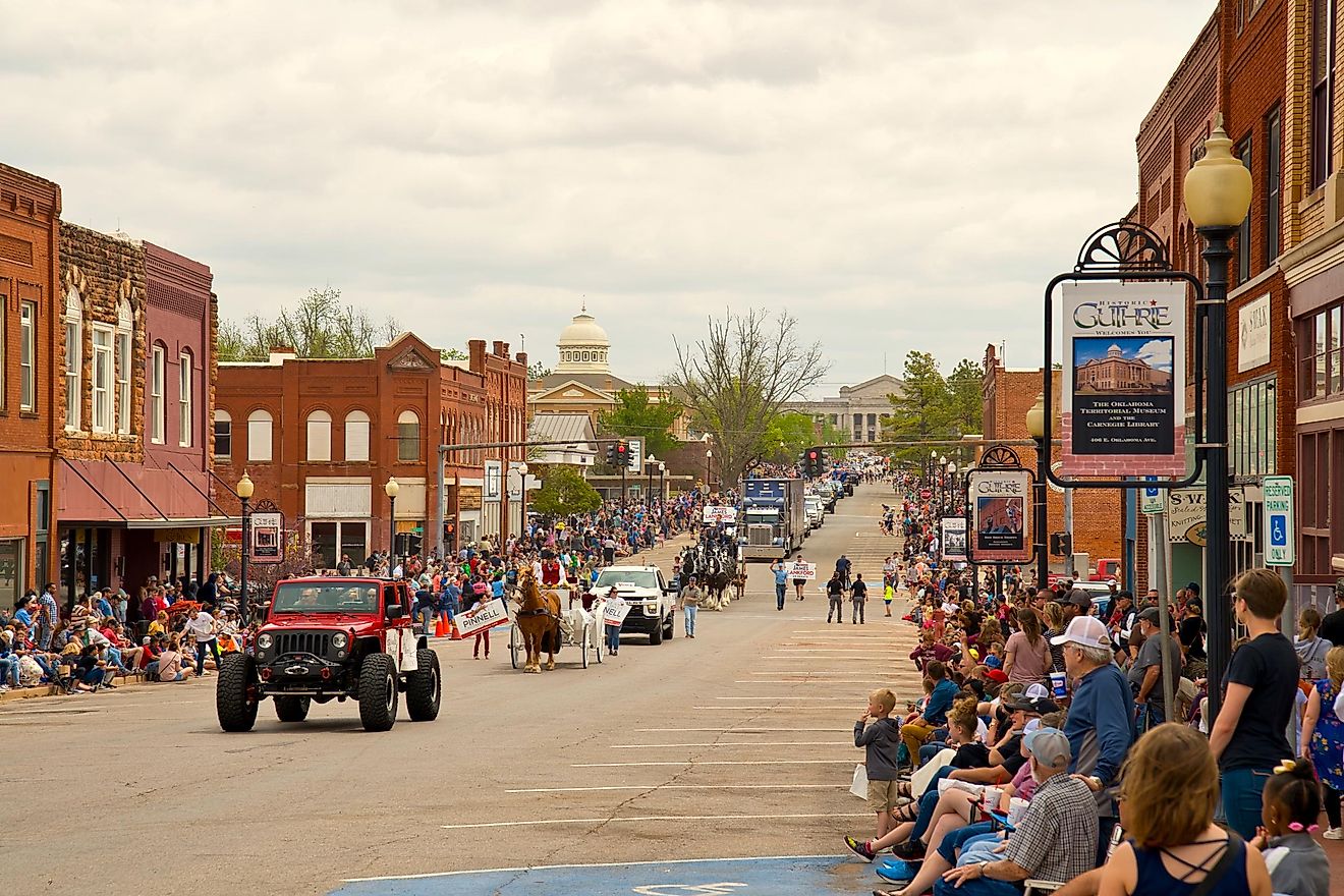 7 Best Small Towns To Retire In Oklahoma In 2024 WorldAtlas   Shutterstock 2148934489 