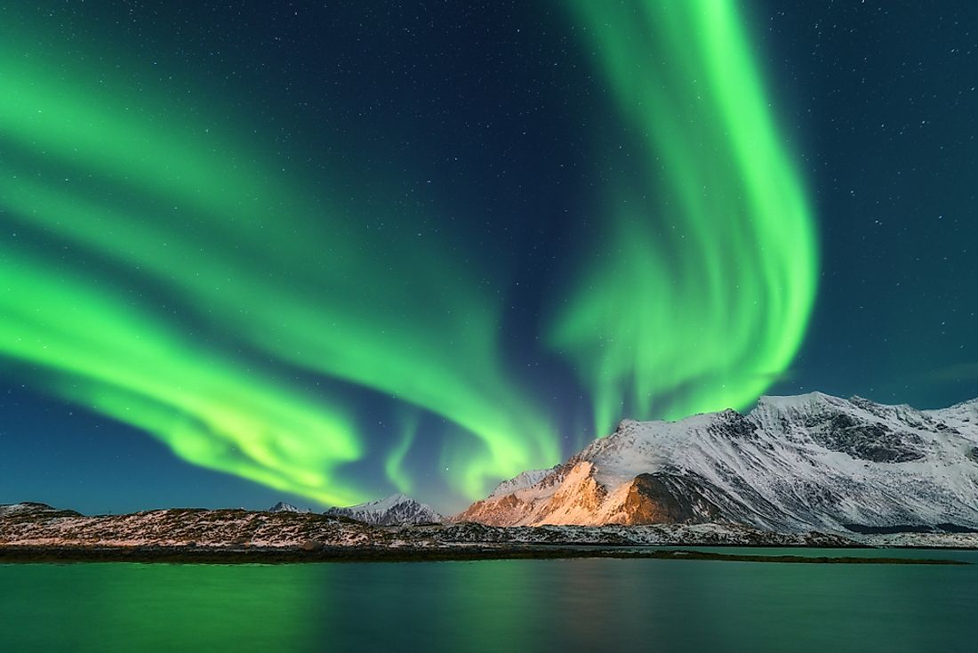 What Causes the Aurora? - WorldAtlas