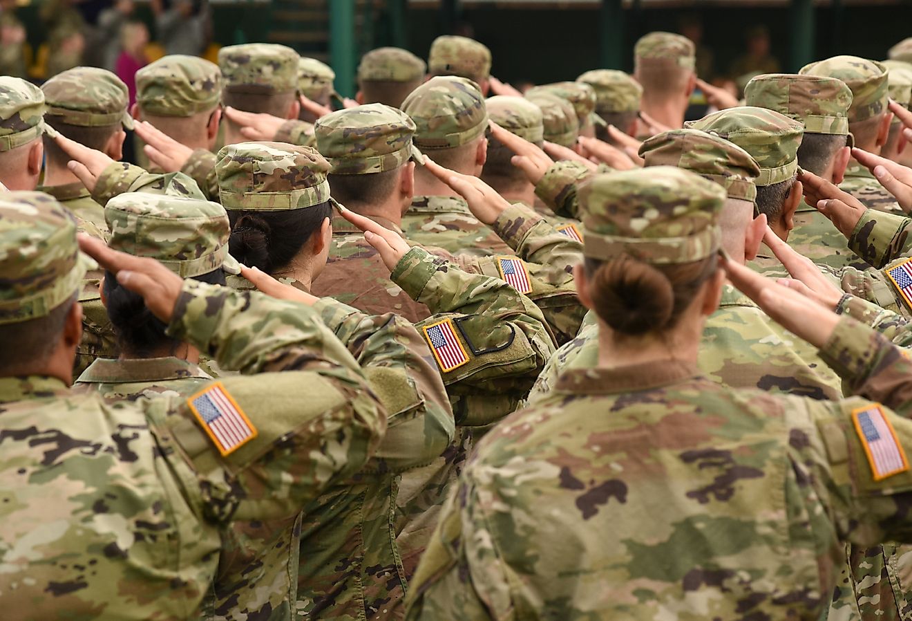 US soldiers giving salute.