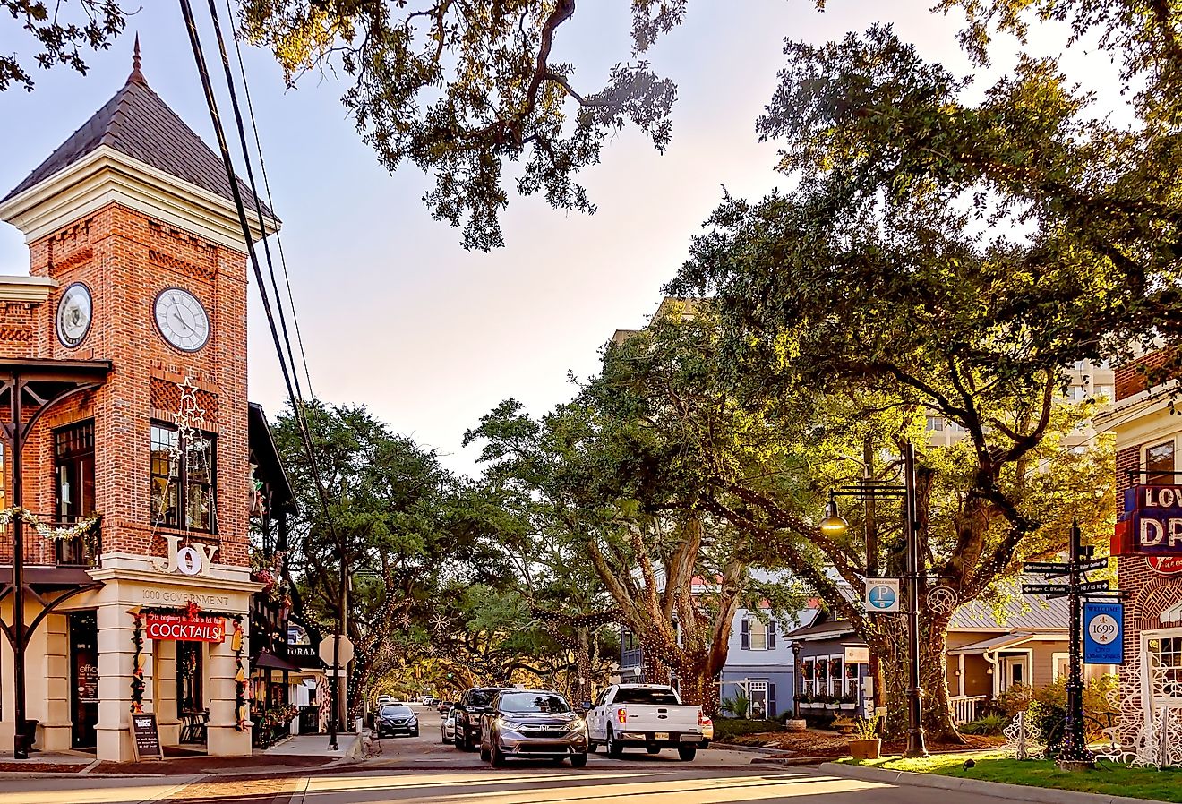 Shops line Washington Avenue in Ocean Springs, Mississippi. Image credit Carmen K. Sisson via Shutterstock