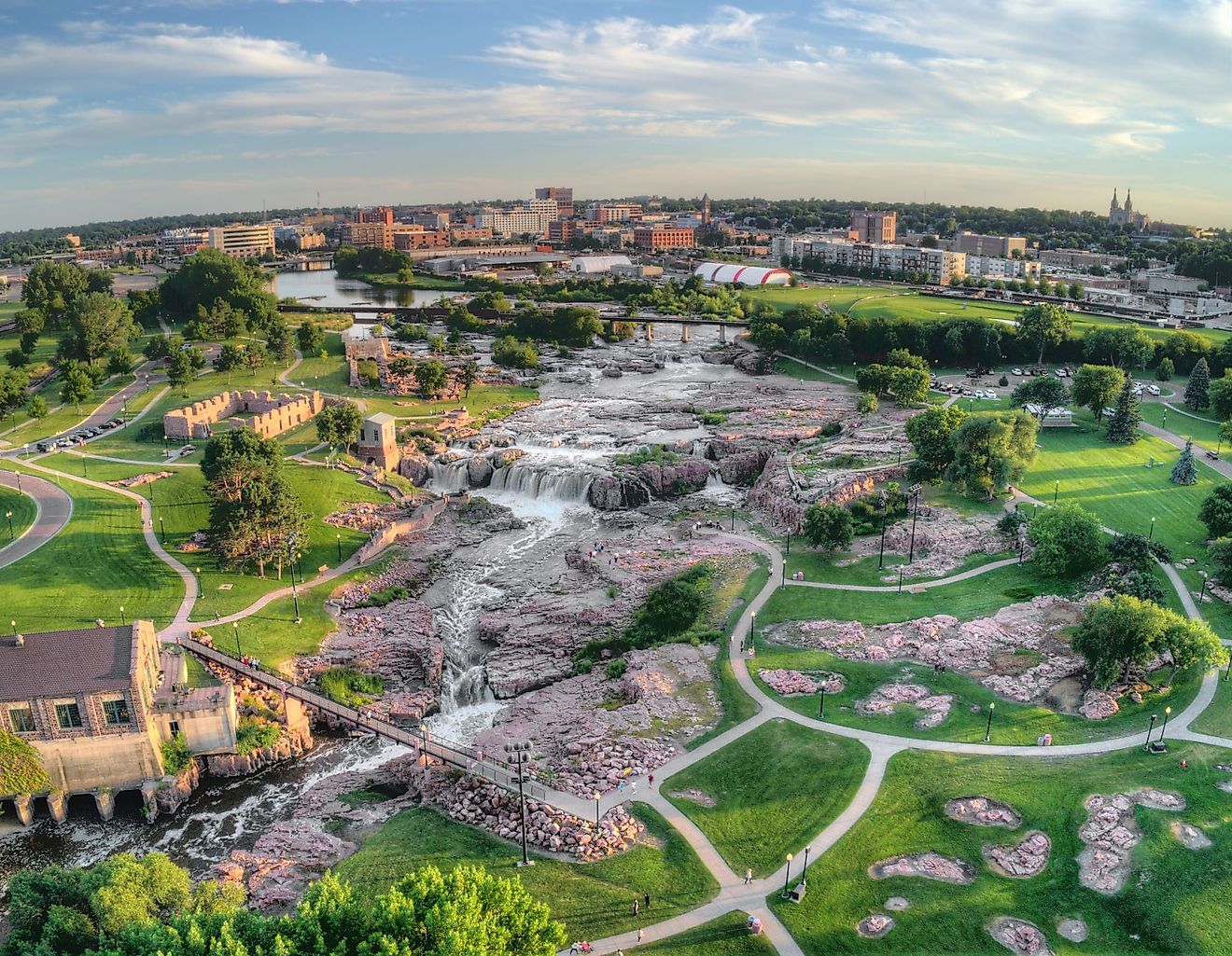 Summer aerial view of Sioux Falls, South Dakota