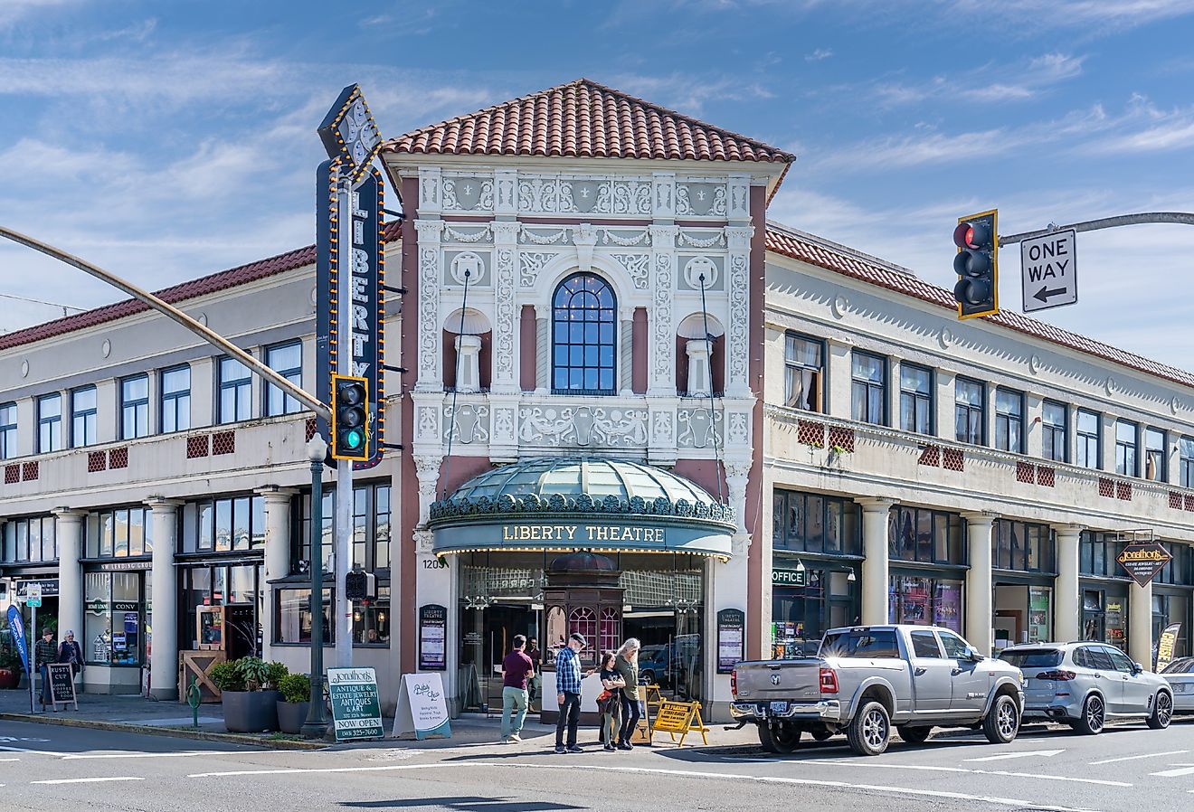 The historic Liberty Theatre in downtown Astoria, Oregon. Image credit BZ Travel via Shutterstock