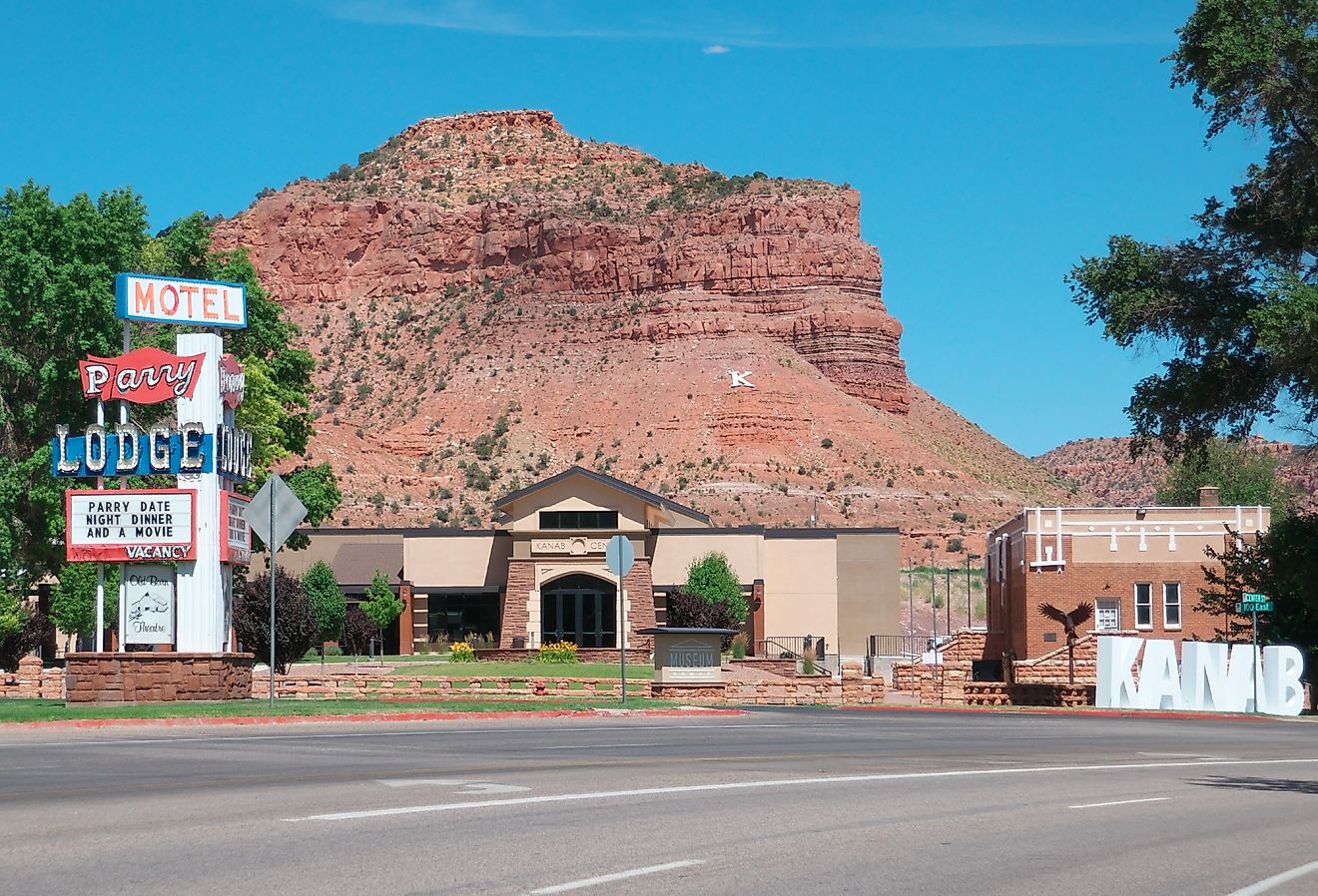 Parry Lodge sign in Kanab, Utah. Image credit Christophe KLEBERT via Shutterstock