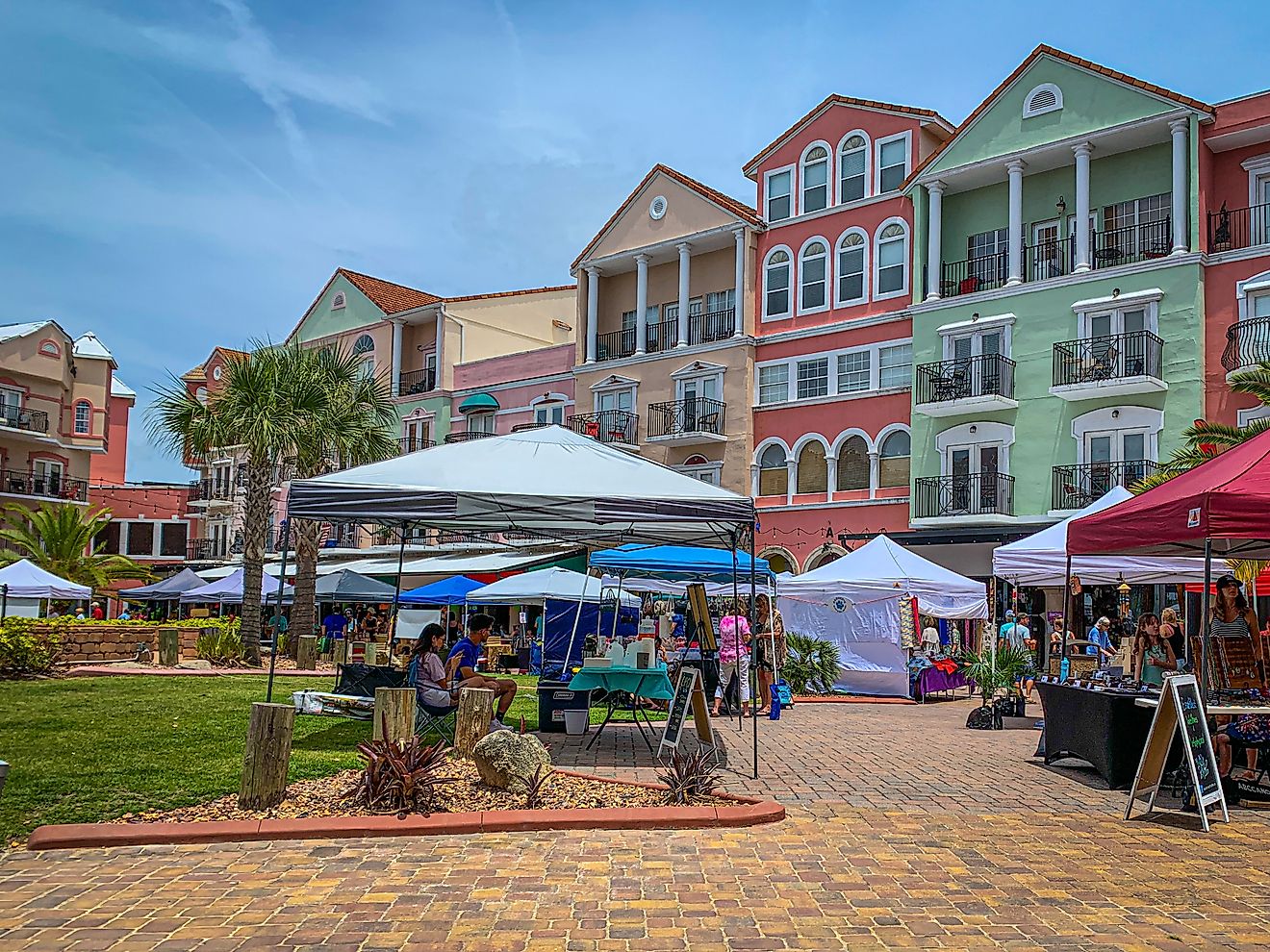 European Village Farmers Market Palm Coast, Florida via Donna Derrick / iStock.com