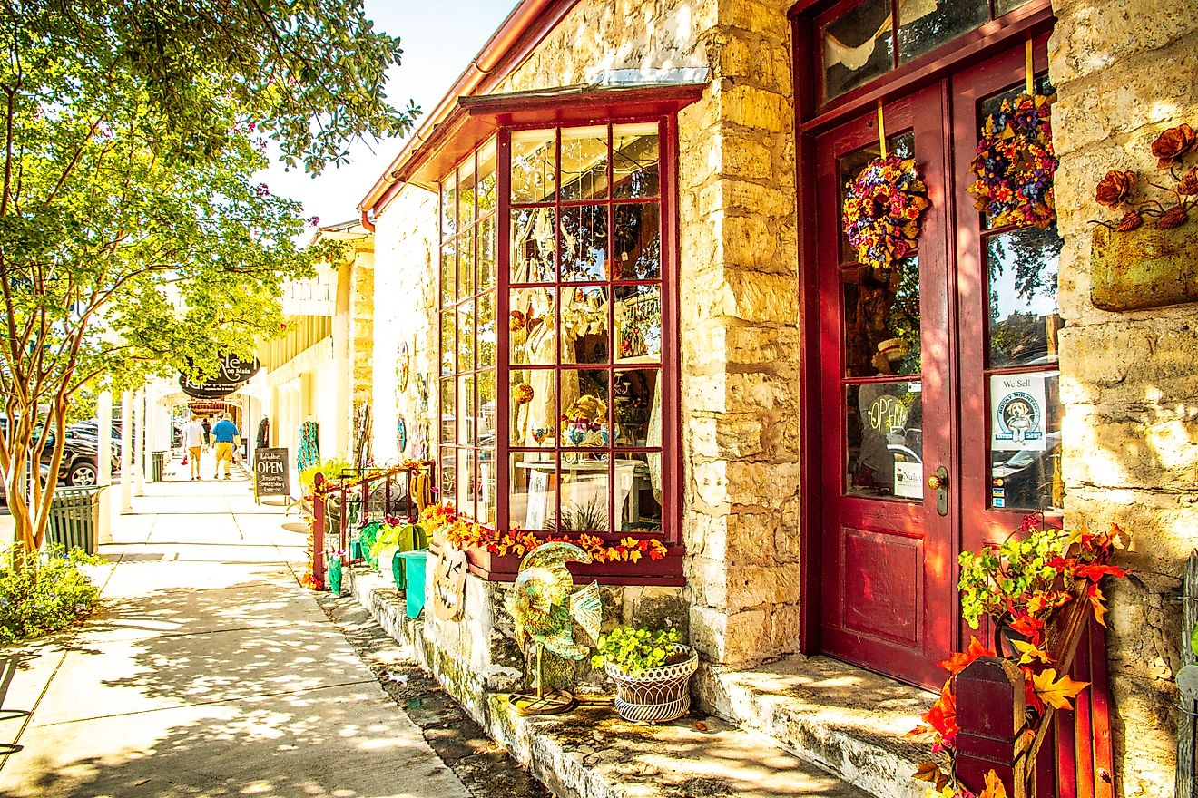 Main Street in Fredericksburg. Image credit ShengYing Lin via Shutterstock. 