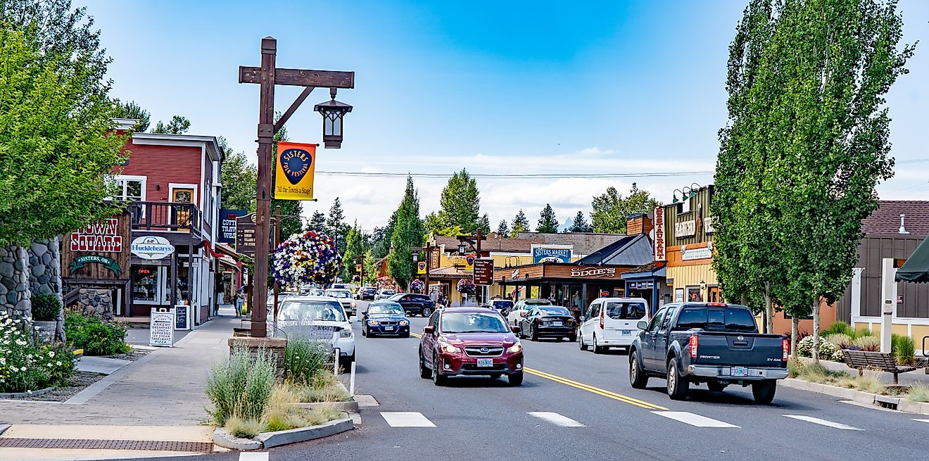 A view looking down the main street in downtown, Sisters, Oregon. Editorial credit: Bob Pool / Shutterstock.com.