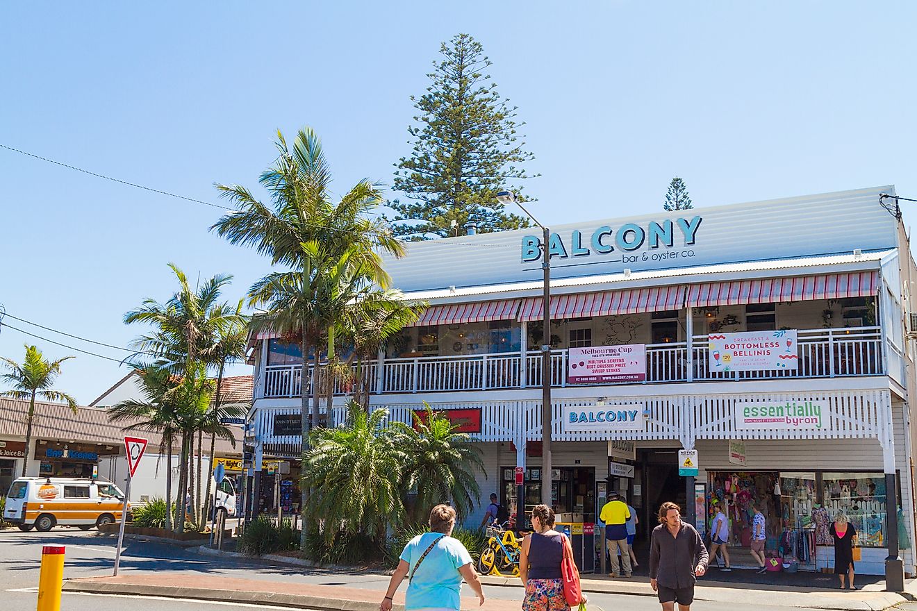 Byron Bay, New South Wales: Tourists enjoying a sunny beach day shopping in the town, via ampueroleonard / iStock.com