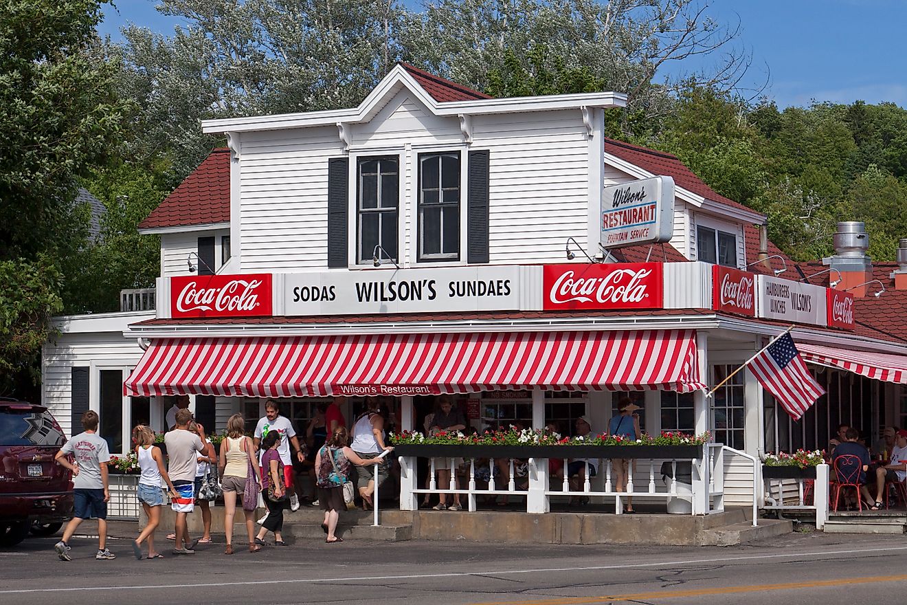 Ephraim, Wisconsin: A group of tourists enter Wilson's Restaurant & Ice Cream Parlor in Door County, Wisconsin on a hot summer day.