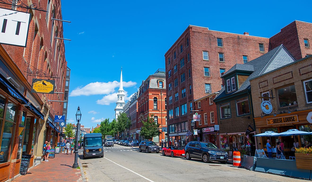 Historic commercial buildings on Congress Street at Fleet Street with Portsmouth North Church at the background in downtown Portsmouth, New Hampshire. Editorial credit: Wangkun Jia / Shutterstock.com