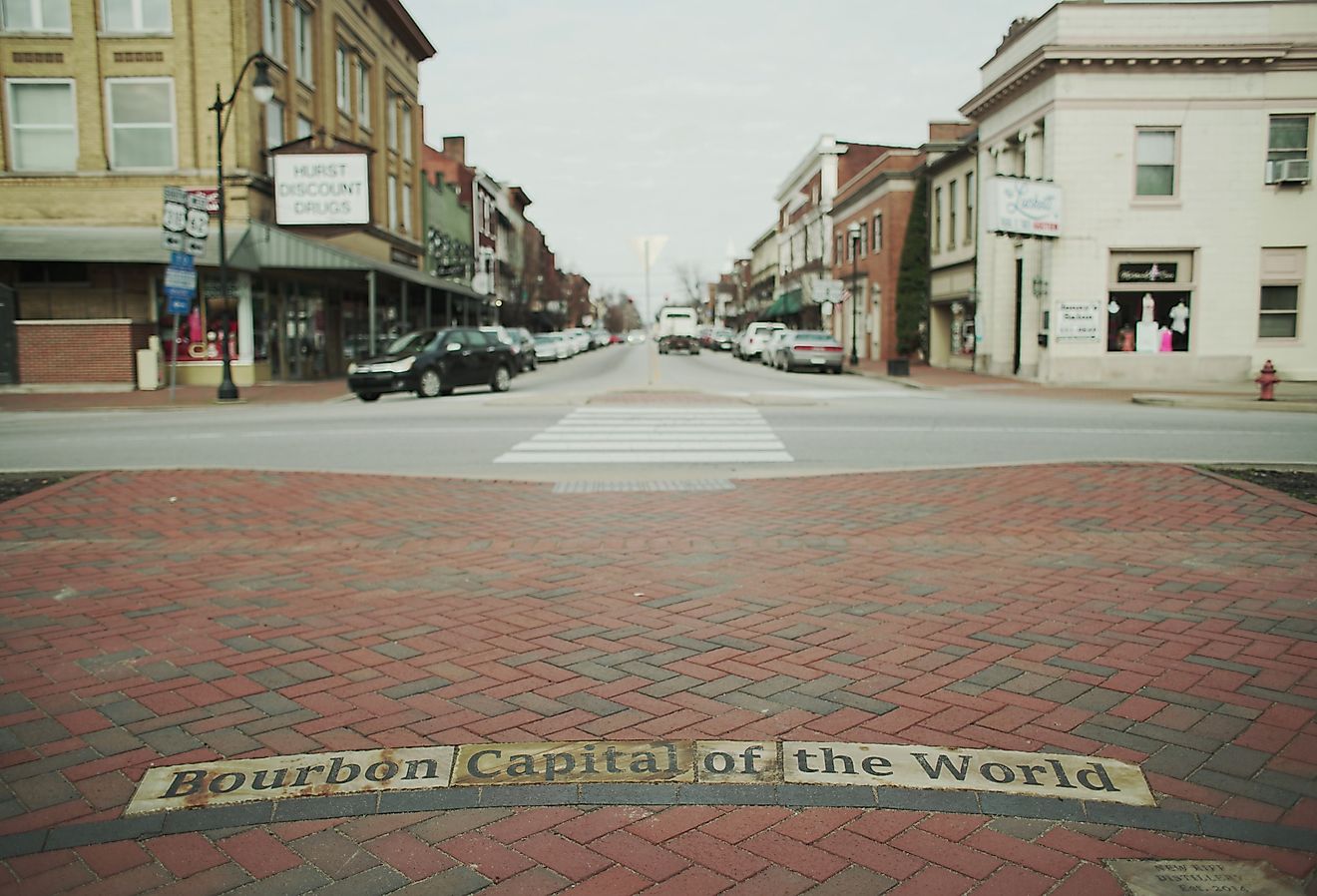 Bourbon capital of the world sign and downtown view of Bardstown, Kentucky. Image credit University of College via Shutterstock.