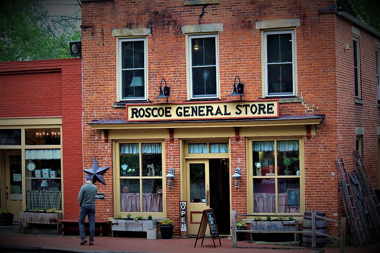 Coshocton, Ohio: Roscoe Village is a historic Ohio town and landmark built in 1816