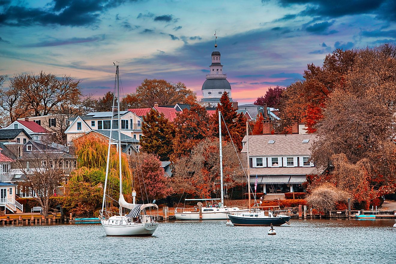 View of Acton Cove on Spa Creek from President Point in Annapolis, Maryland, with the Maryland State House dome in the background. Editorial credit: Steve Rosenbach / Shutterstock.com