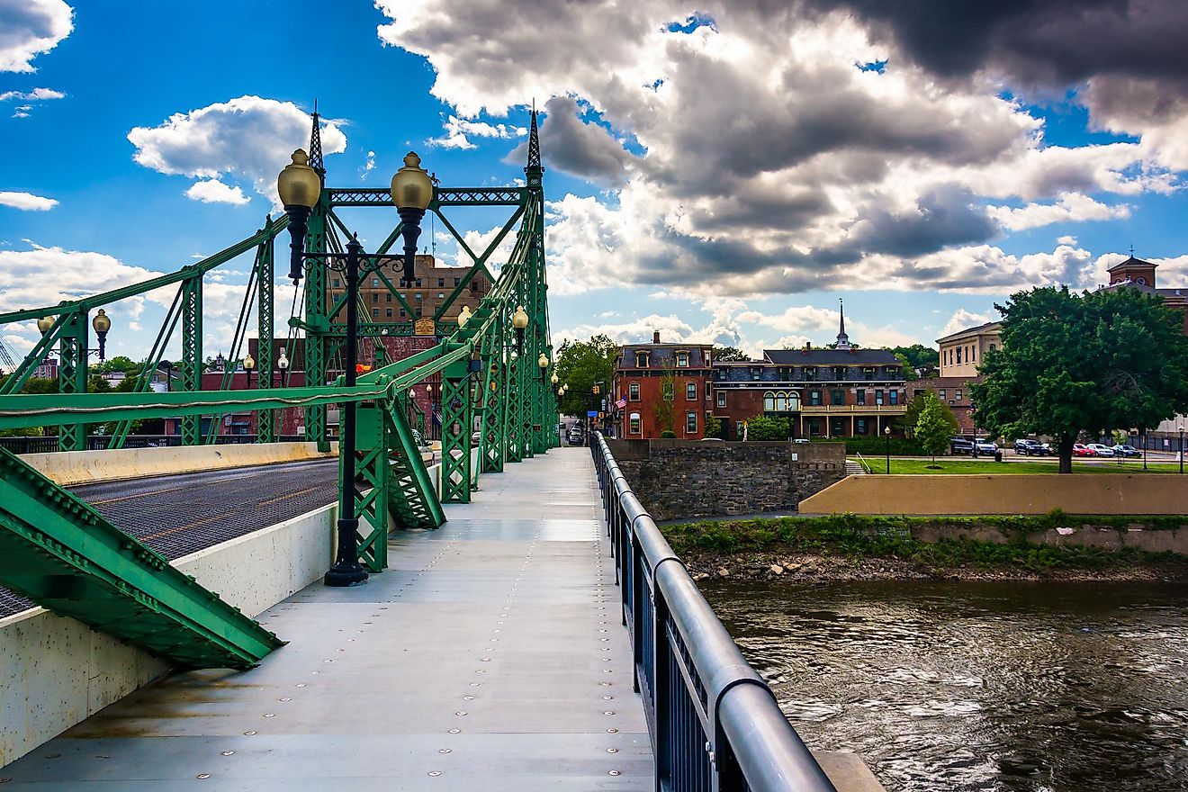 The Northampton Street Bridge over the Delaware River in Easton, Pennsylvania.