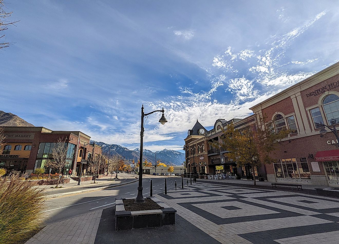 Downtown Holladay, Utah. Image credit Derrellwilliams, CC BY-SA 4.0 <https://creativecommons.org/licenses/by-sa/4.0>, via Wikimedia Commons