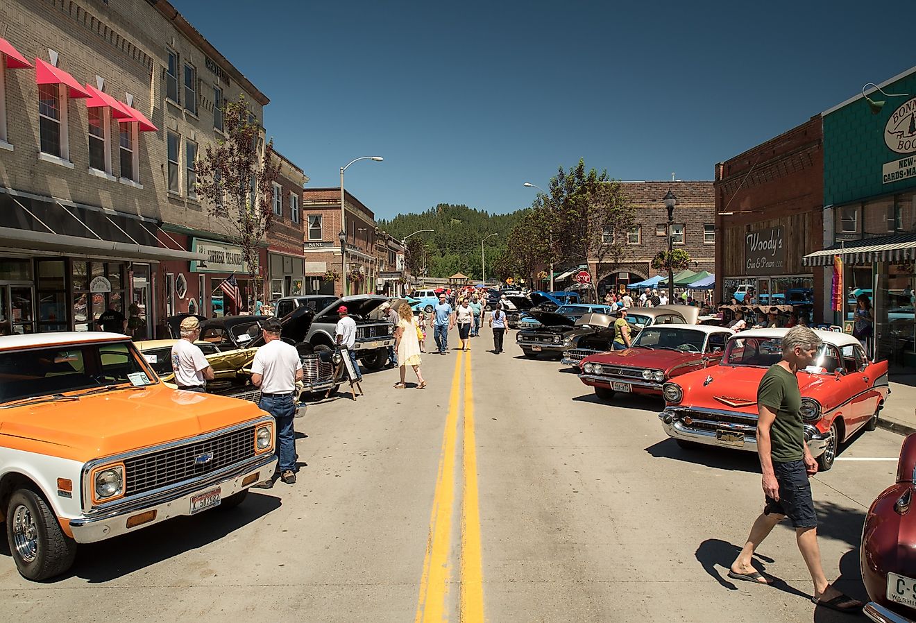 Downtown street in Bonners Ferry, Idaho. Image credit David J. Mitchell via Shutterstock