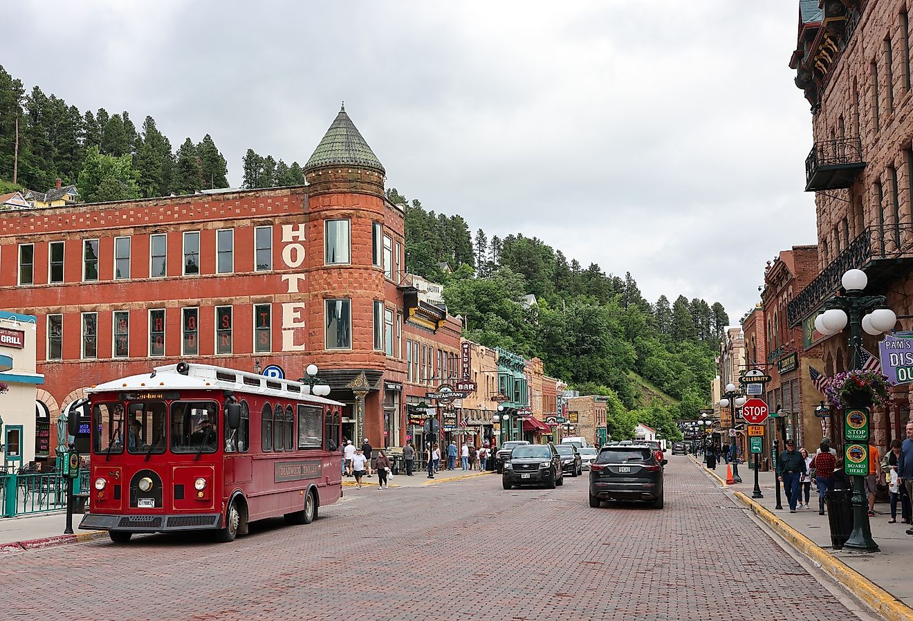 Street view of downtown Deadwood, South Dakota. Image credit Bo Shen via Shutterstock