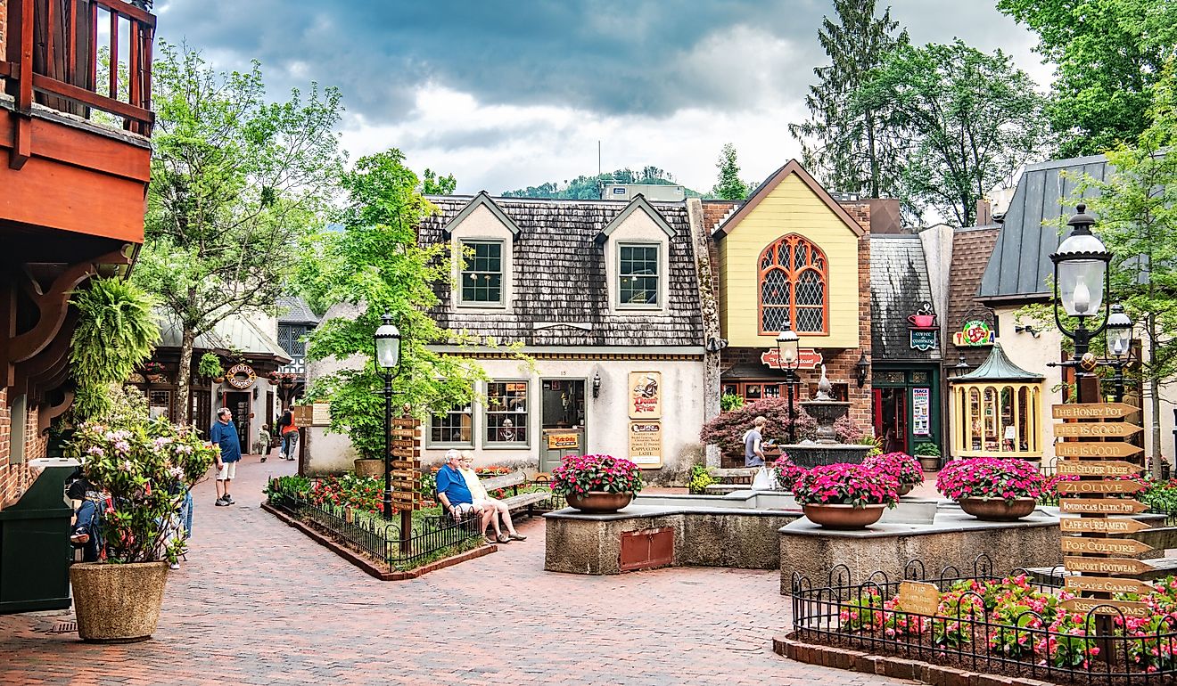 Amazing architecture of the tourist city of Gatlinburg, Tennessee. Editorial credit: Kosoff / Shutterstock.com