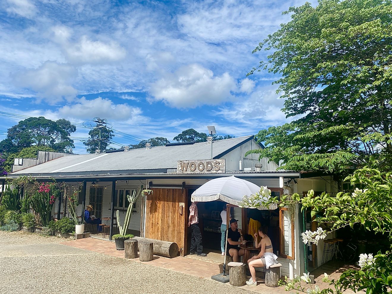 Woods Cafe: Seasonal & Organic Food in Byron Bay, New South Wales, via Kiara Bloom / iStock.com