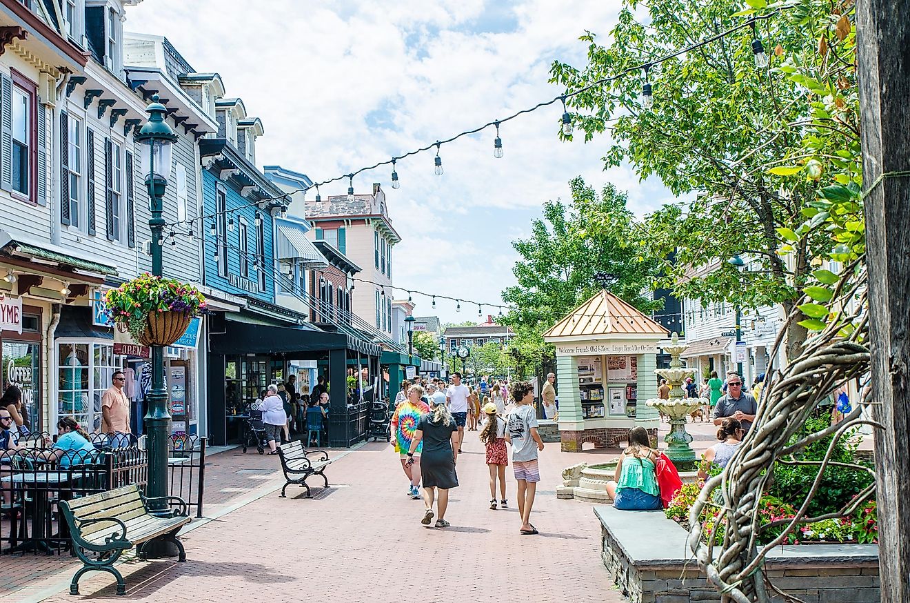 Cape May pedestrian Avenue